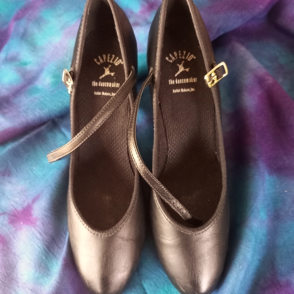 Capezio character dance shoe - Picture 3 of 7